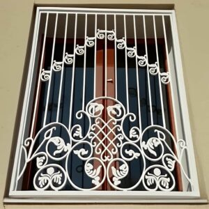 حفاظ پنجره مدل بهار در ساری – مناسب باغ ویلا