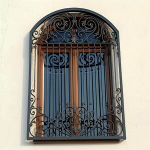 حفاظ پنجره مدل شاهانه آرتمیس در ساری