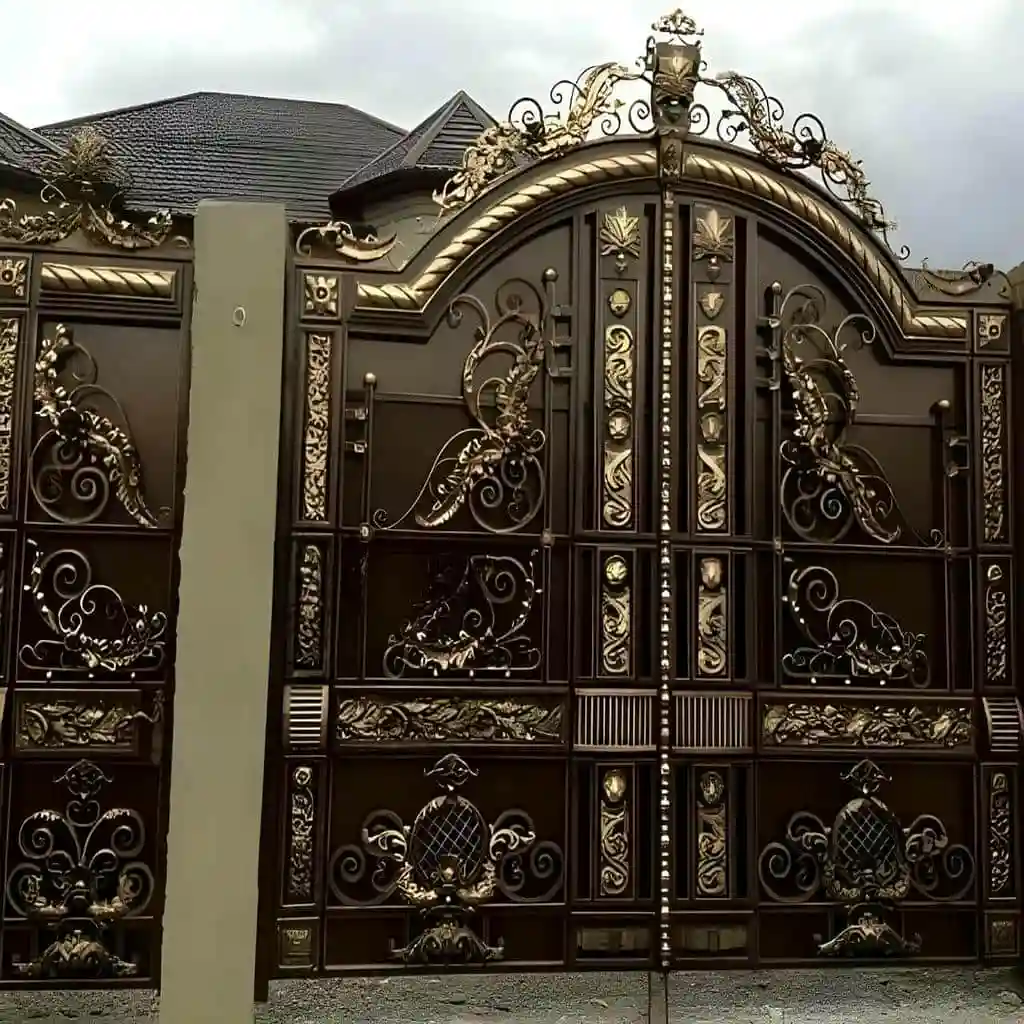 درب فلزی پارکینگ دو&zwnj;لنگه در ساری