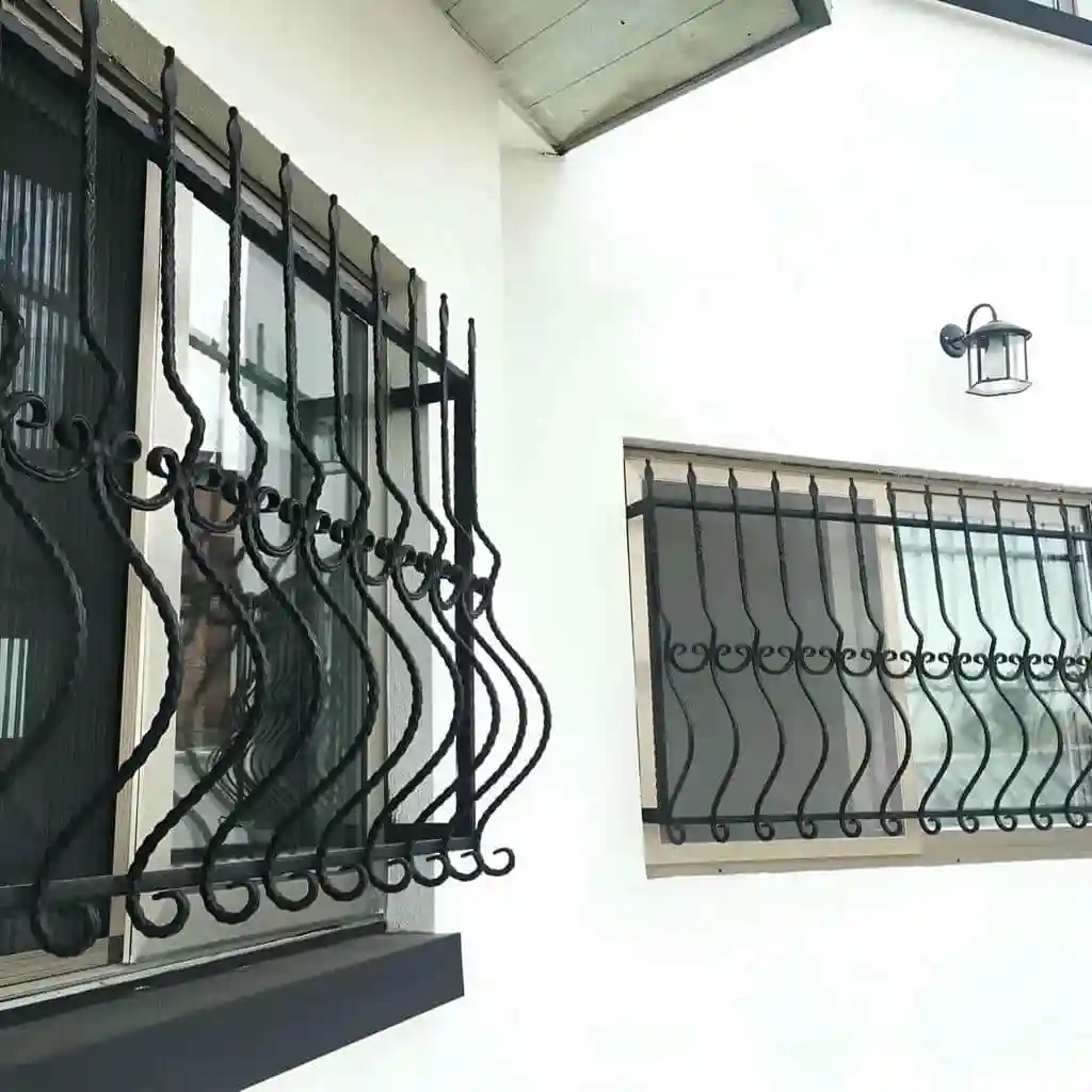 حفاظ پنجره لوکس در ساری
