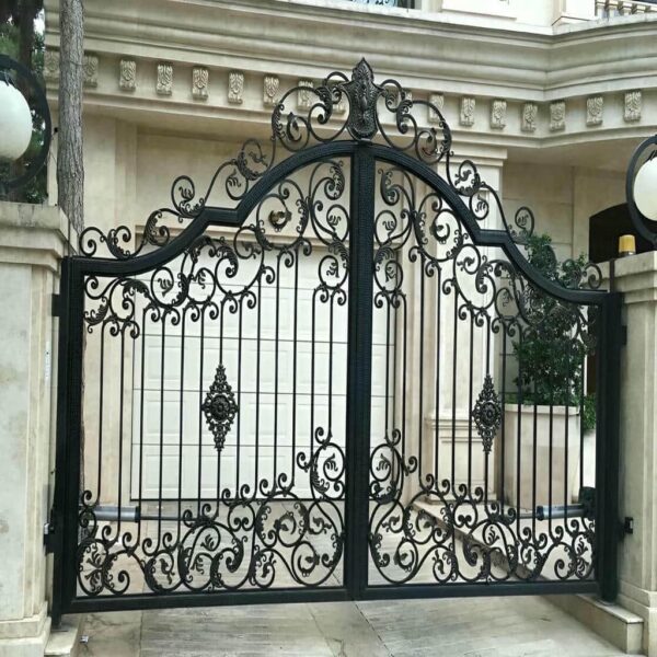 درب فرفورژه پارکینگ در ساری