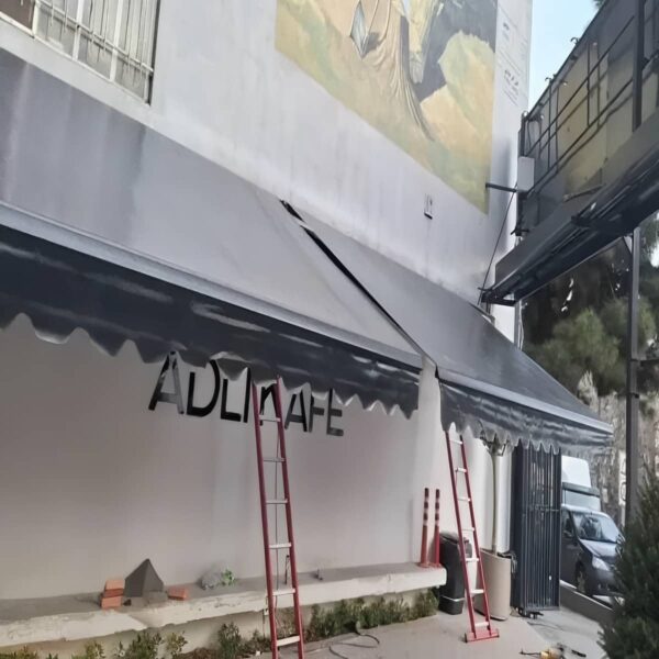 سایبان برقی ساری با پارچه مقاوم UV برای مغازه