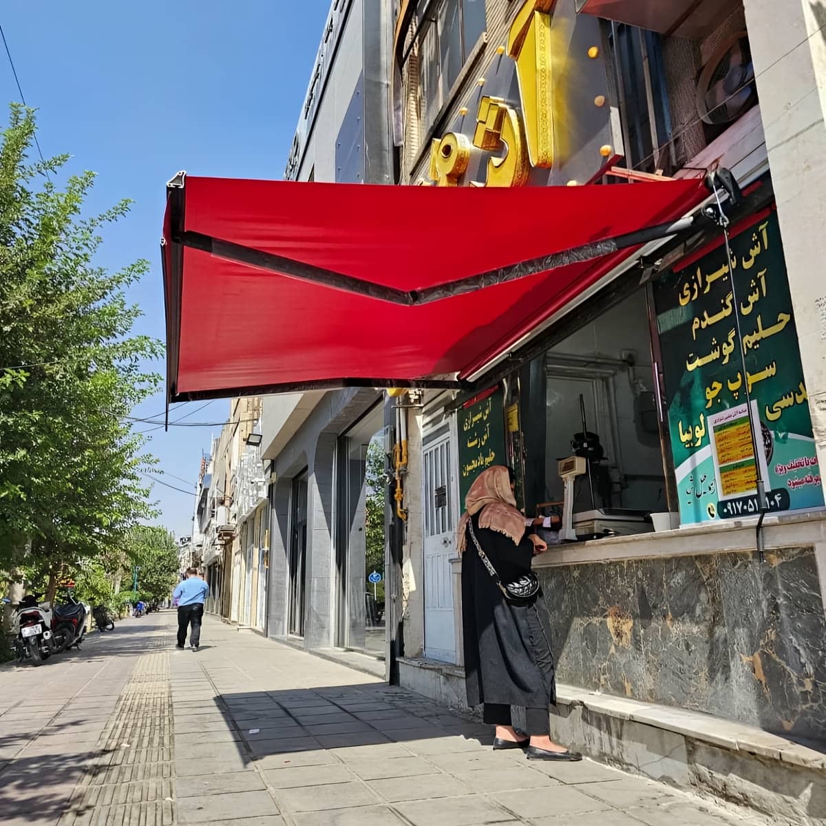 سایبان برقی ساری برای تراس خانه با پوشش قابل تنظیم سایبان برقی ساری برای تراس خانه با پوشش قابل تنظیم