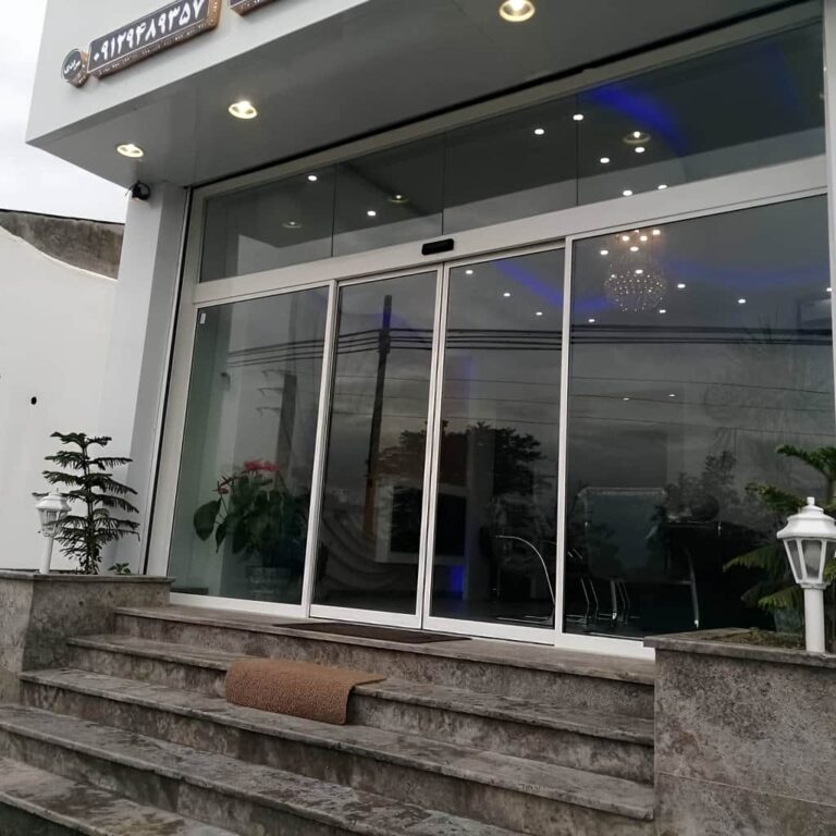 اجرای اصولی نصب درب اتوماتیک شیشه ای در ساری