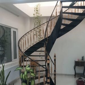 پله آهنی کمجا و کاربردی در ساری