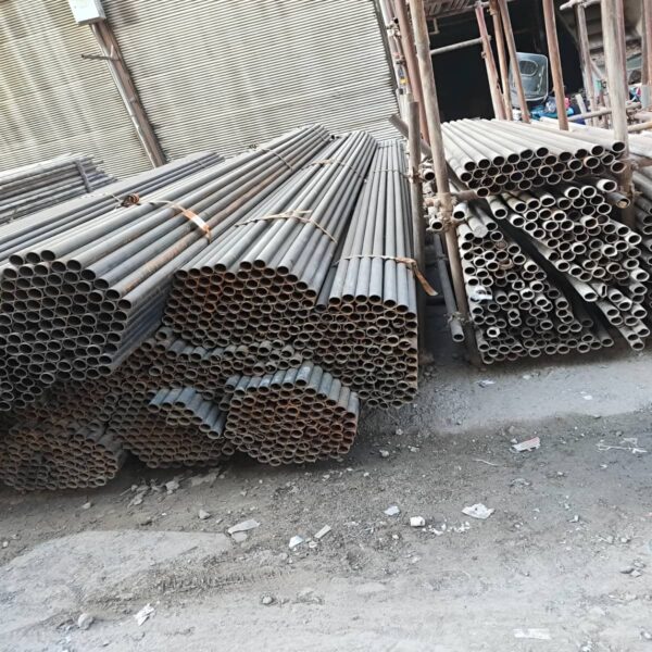 داربست حفاظتی در ساری برای حصار موقت پروژه