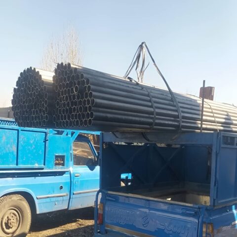 داربست هیئتی برای اسکان عزاداران و برپایی ایستگاه صلواتی در ساری