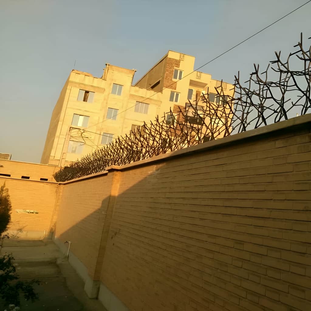 قیمت حفاظ آبشاری روی دیوار سنگی برای سفارش در ساری