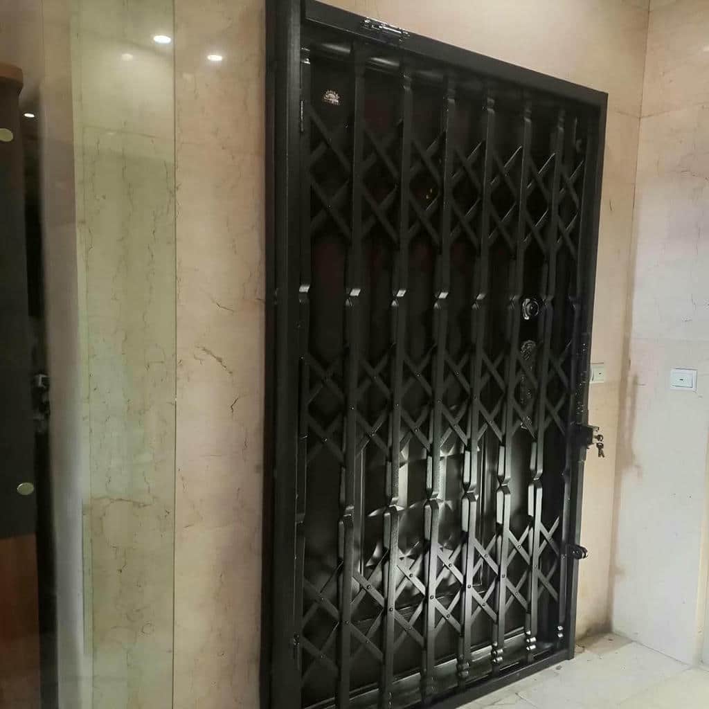 مدل گارد درب ورودی فلزی واحد برای آپارتمان در ساری