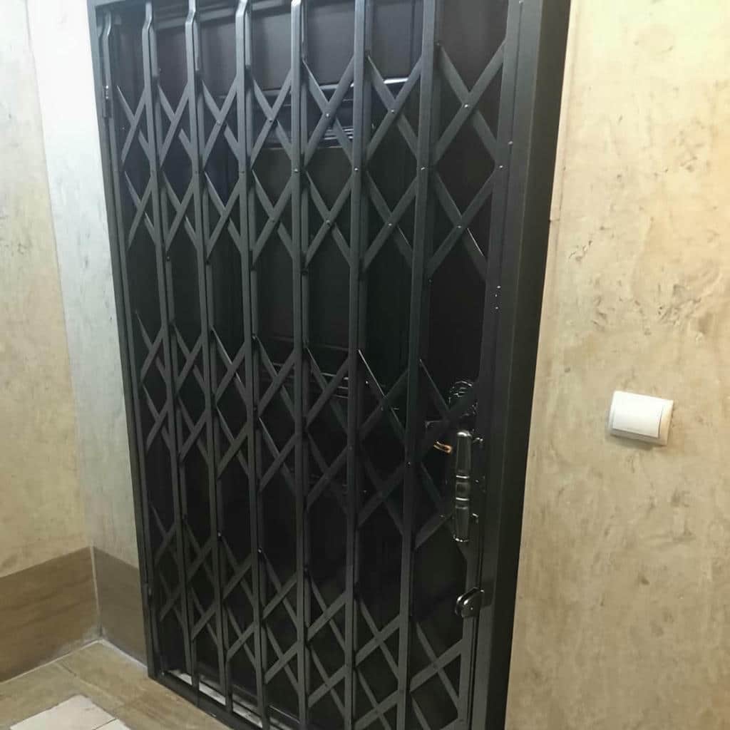 خرید حفاظ پشت درب آپارتمان ریلی برای واحد مسکونی در ساری