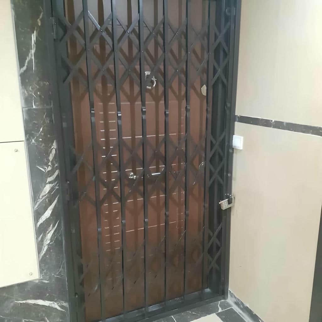 مدل پنجگل درب آکاردئونی متراکم برای آپارتمان در ساری مدل پنجگل درب آکاردئونی متراکم برای آپارتمان در ساری