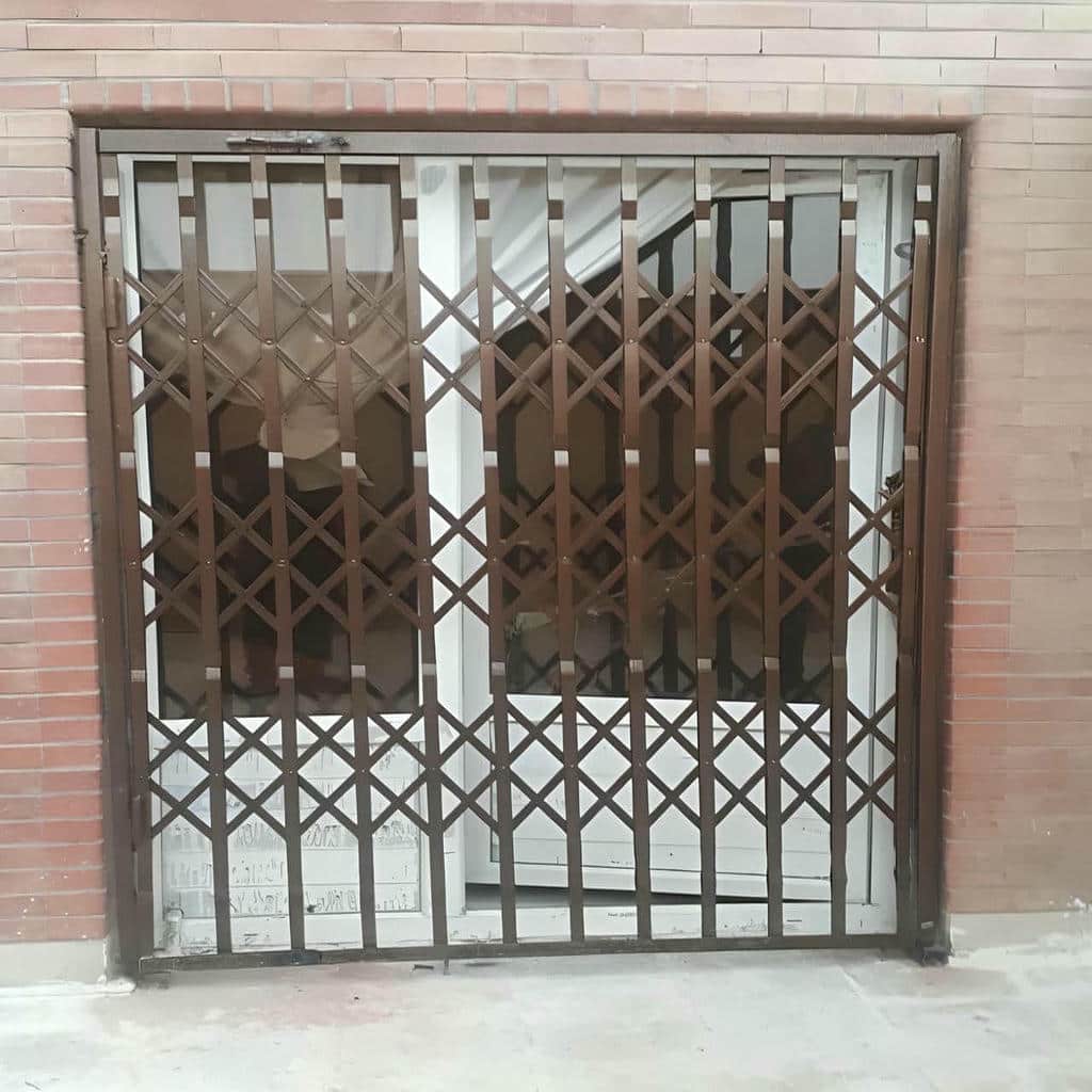 اجرای گارد درب ورودی ضد سرقت فلزی در ساری