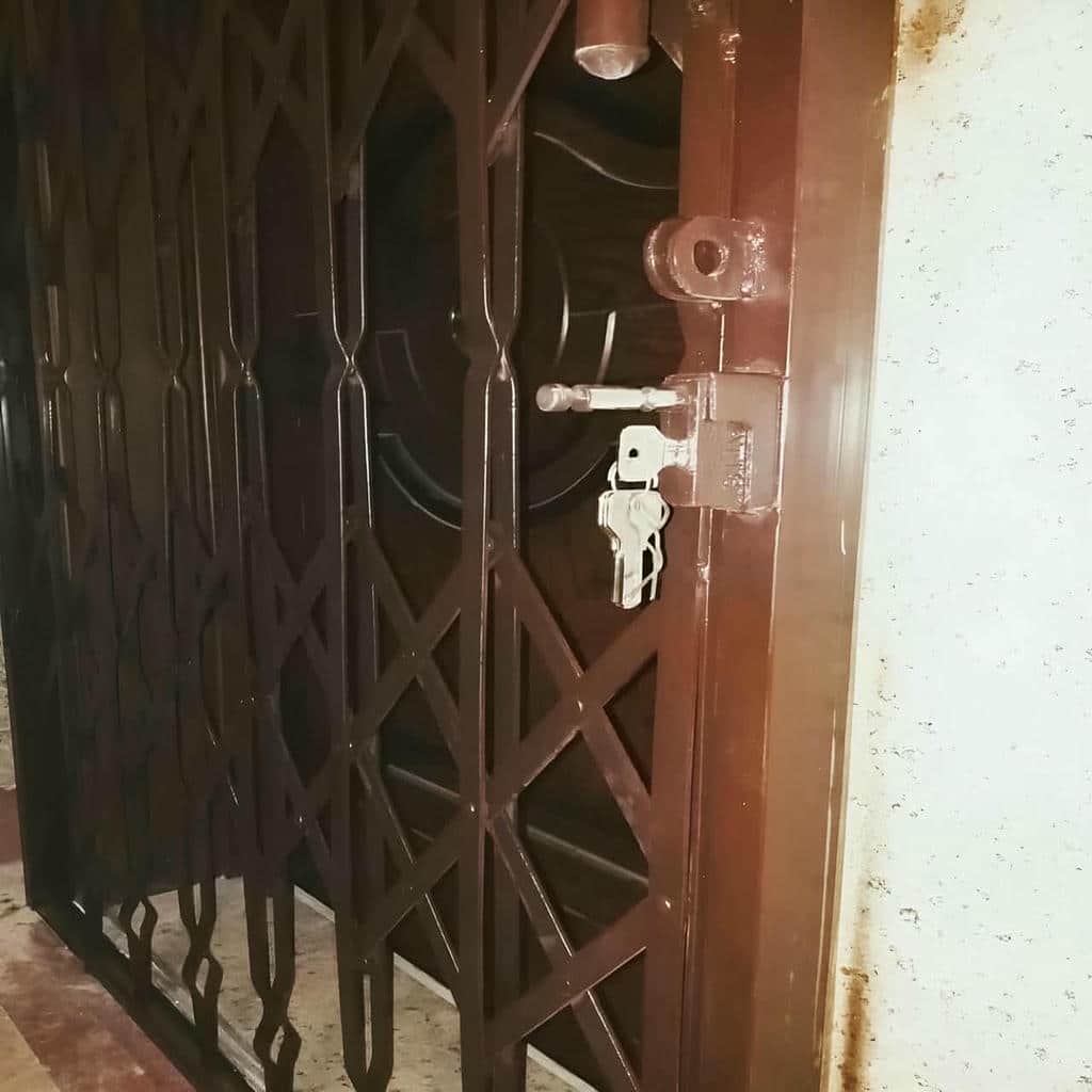 6 طرح حفاظ آکاردئونی کم جا راهرو در ساری