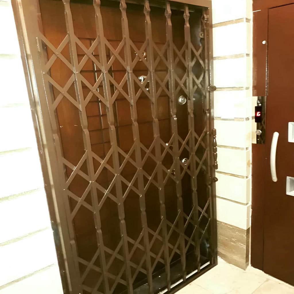 فروش درب حفاظ فلزی ورودی واحد با رنگ هماهنگ در ساری فروش درب حفاظ فلزی ورودی واحد با رنگ هماهنگ در ساری