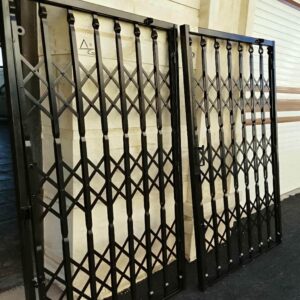 7 مدل درب آکاردئونی شیک قفل دار در ساری