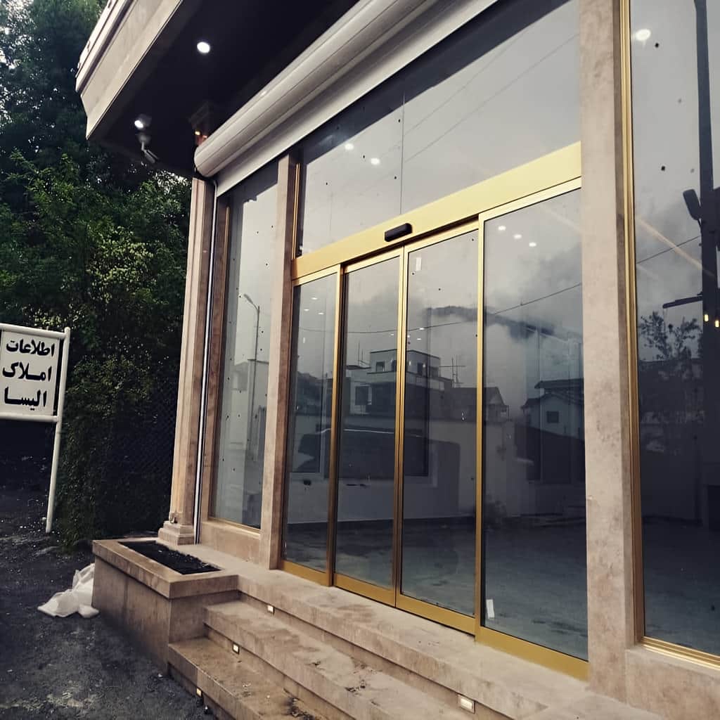 نصب درب اتوماتیک شیشه ای ورودی اداری فریم لس در ساری