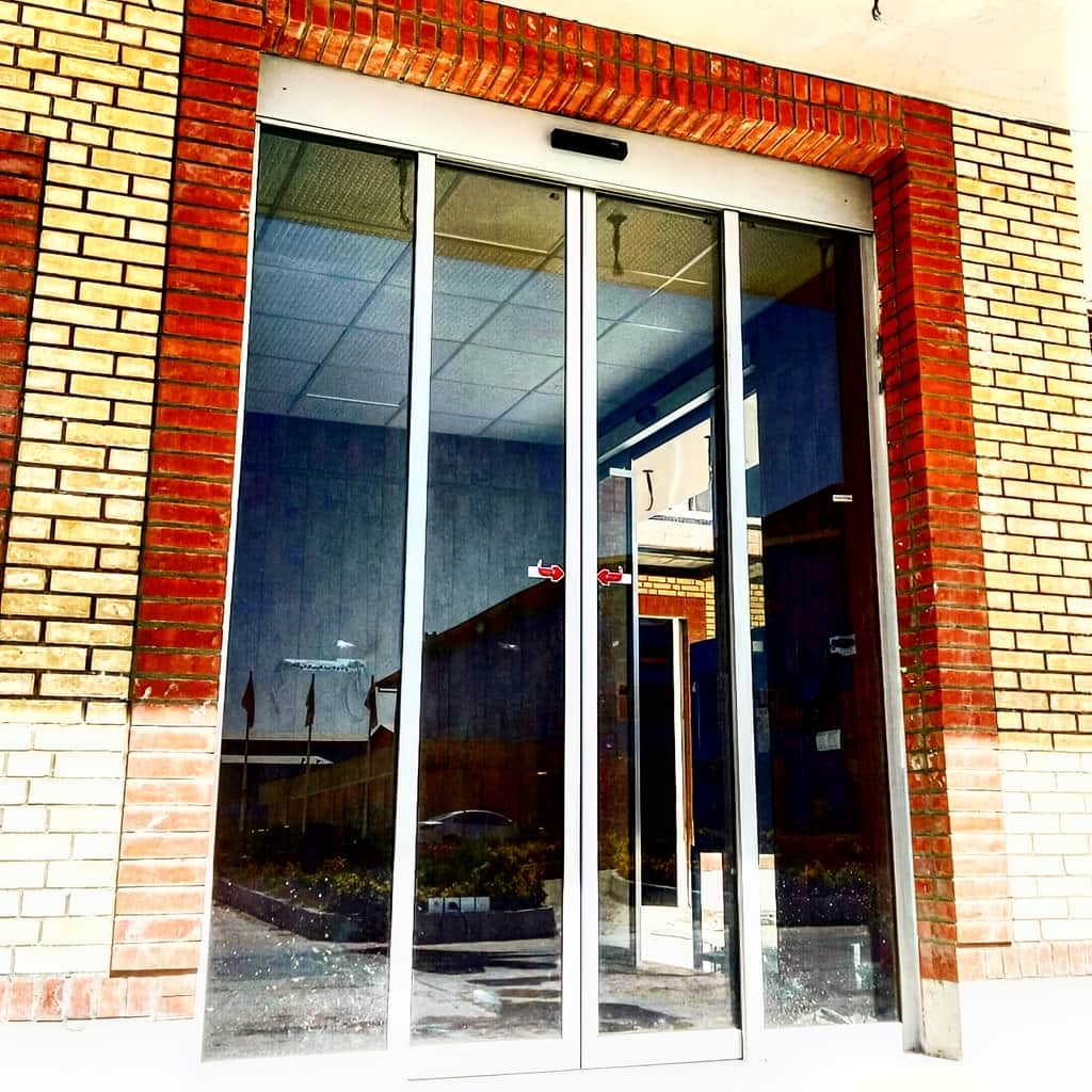 راهنمای خرید اپراتور درب شیشه ای کشویی در ساری راهنمای خرید اپراتور درب شیشه ای کشویی در ساری