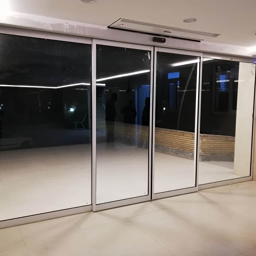 سفارش درب اتوماتیک شیشه ای بیمارستانی تلسکوپی در ساری سفارش درب اتوماتیک شیشه ای بیمارستانی تلسکوپی در ساری
