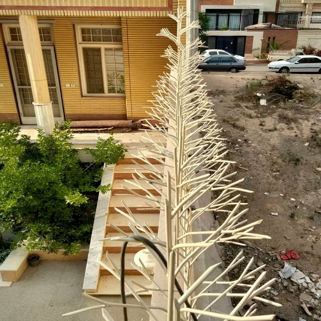 نصب حفاظ دیوار ضد سرقت میلگردی روی بستر مناسب در ساری نصب حفاظ دیوار ضد سرقت میلگردی روی بستر مناسب در ساری