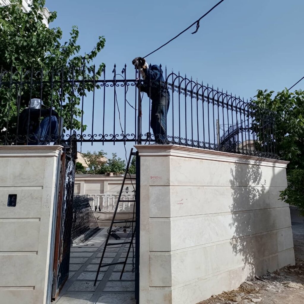 سفارش حفاظ سرنیزه دوسرنیزه کلاسیک در ساری سفارش حفاظ سرنیزه دوسرنیزه کلاسیک در ساری