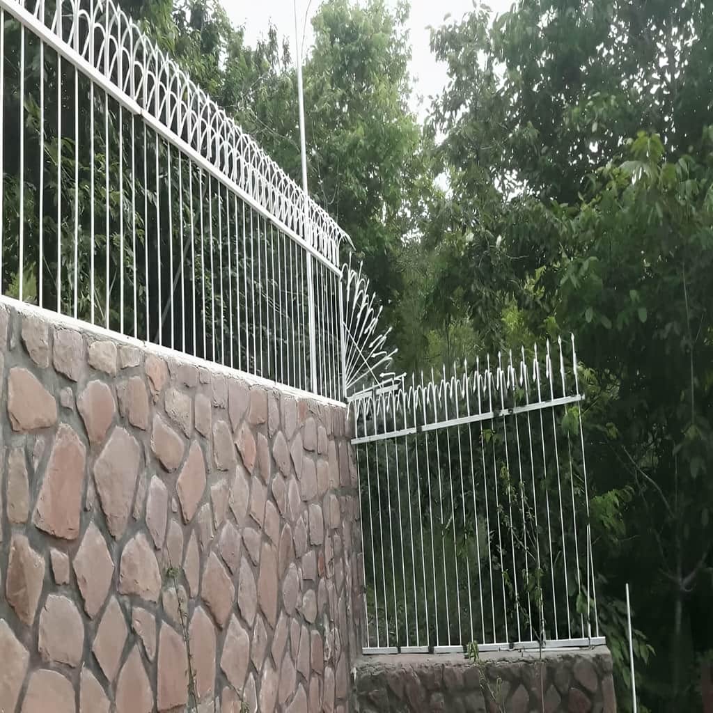 ساخت حفاظ سرنیزه ای سفارشی متناسب با دیوار حیاط در ساری ساخت حفاظ سرنیزه ای سفارشی متناسب با دیوار حیاط در ساری