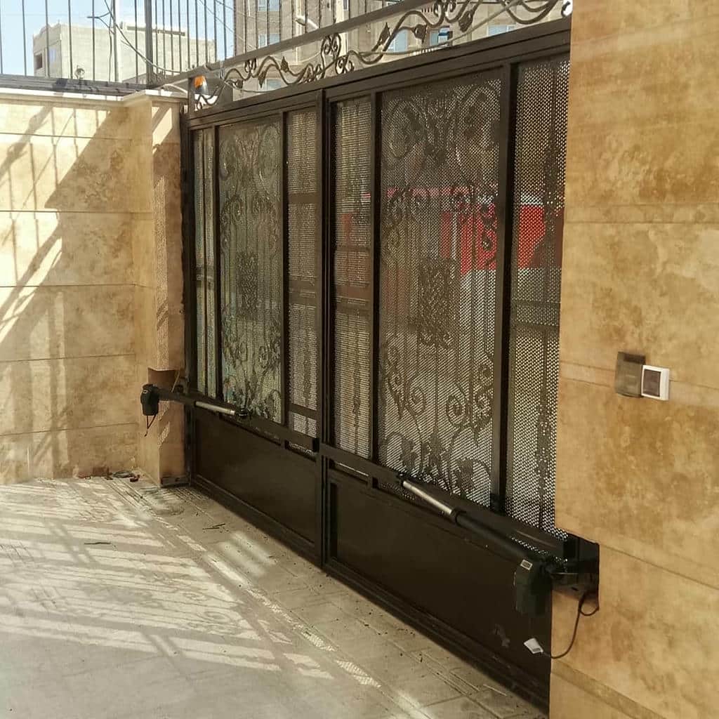 انتخاب جک پارکینگی بازویی مناسب درب دو لنگه در ساری