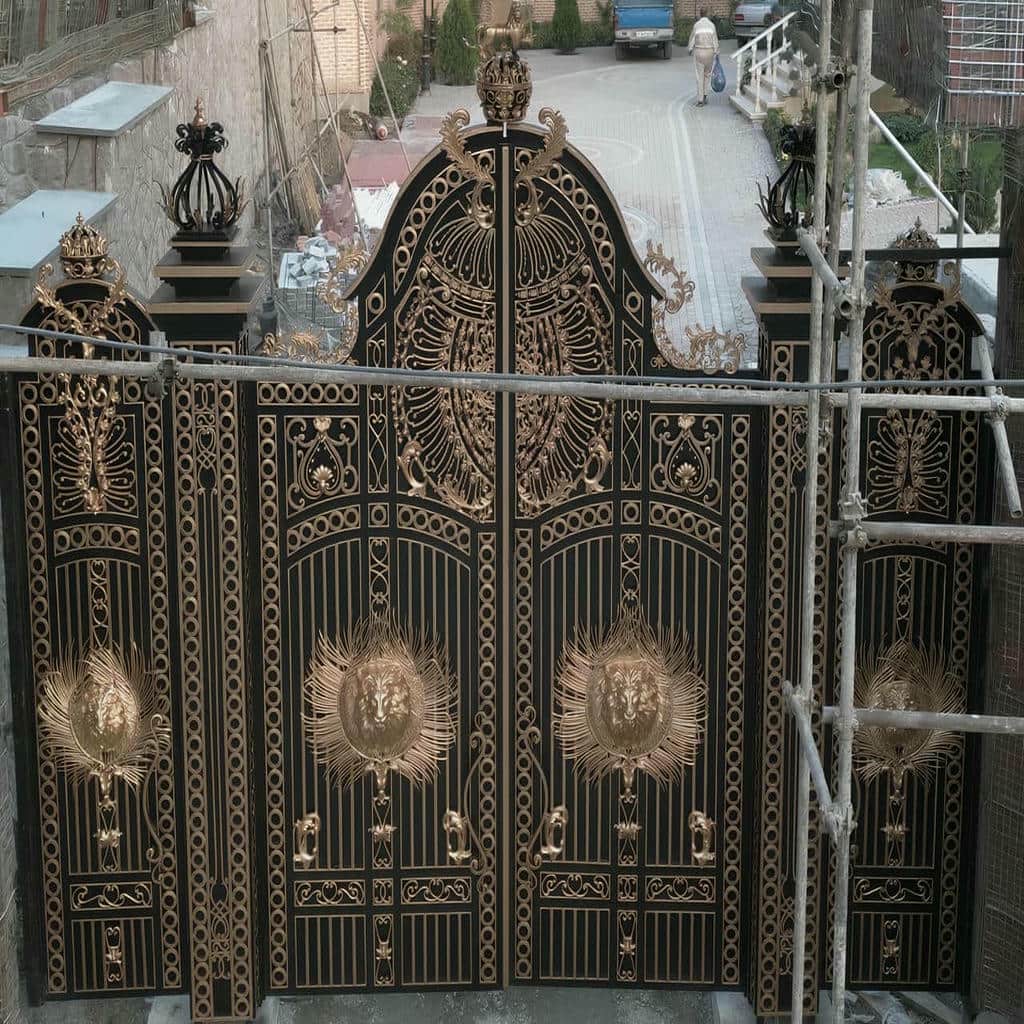 13 مدل درب پارکینگ لوکس ورودی ویلا در ساری