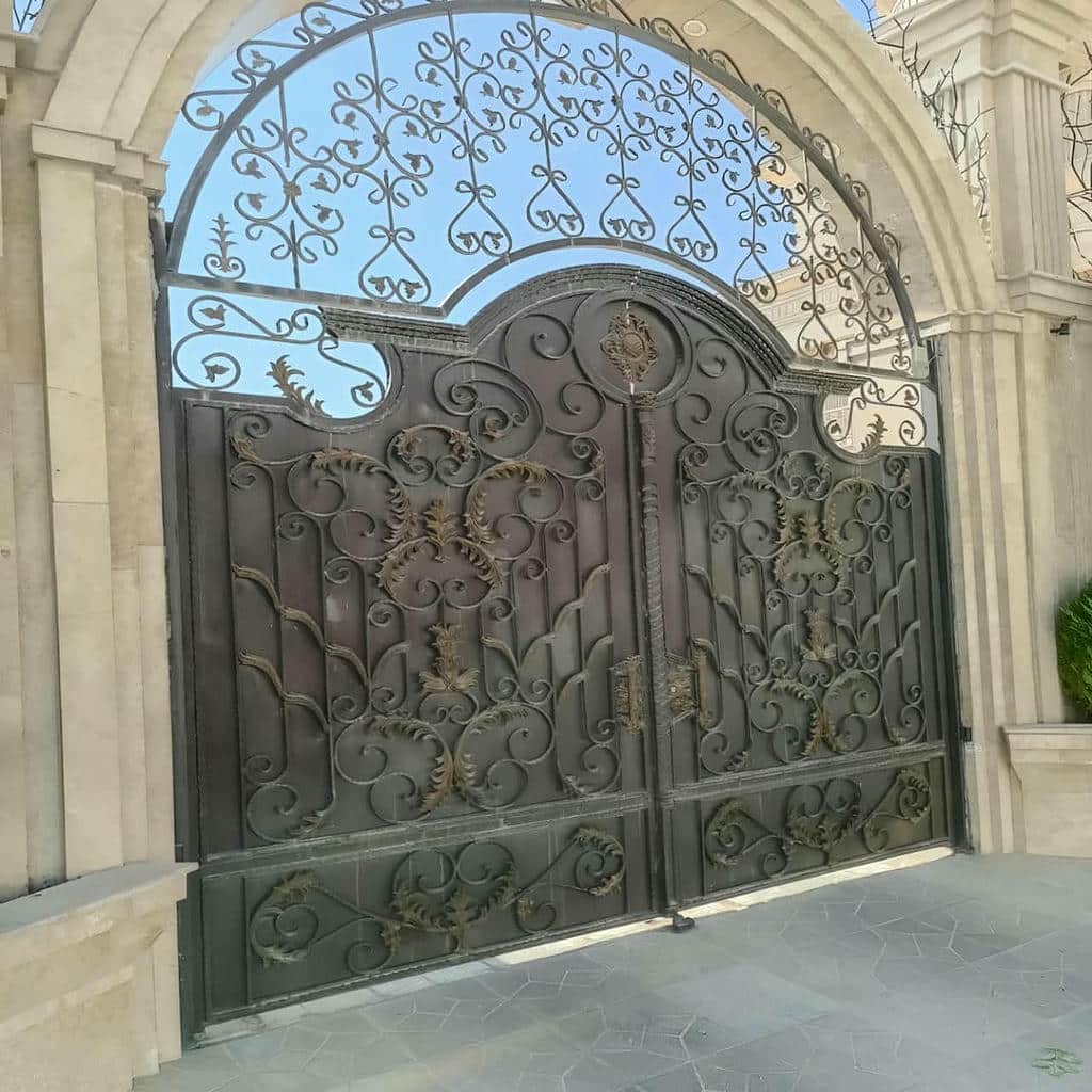 خرید درب ویلایی ماشین رو عریض در ساری با بررسی عرض مفید