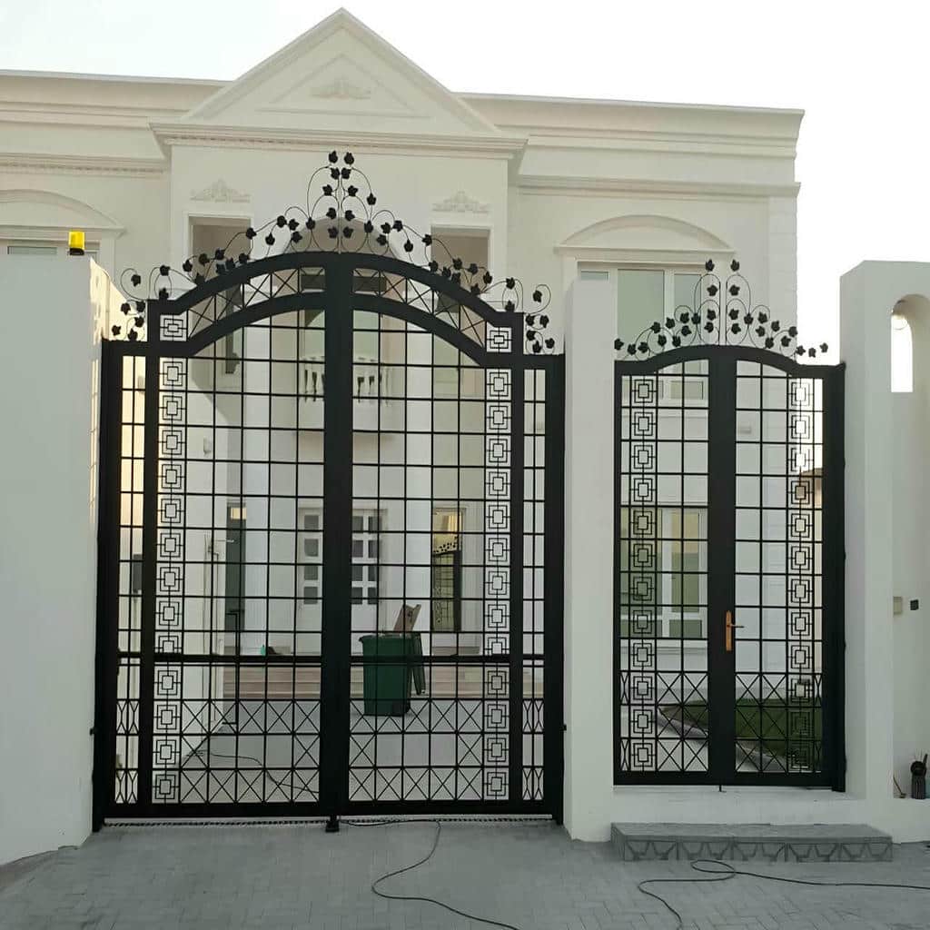 ساخت درب پارکینگ حیاط لولایی فرفورژه در ساری