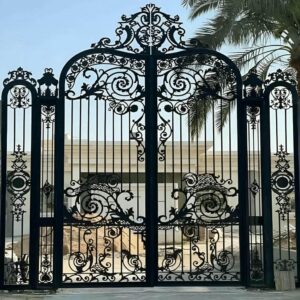 14 طرح درب حیاط لولایی ستون دار در ساری