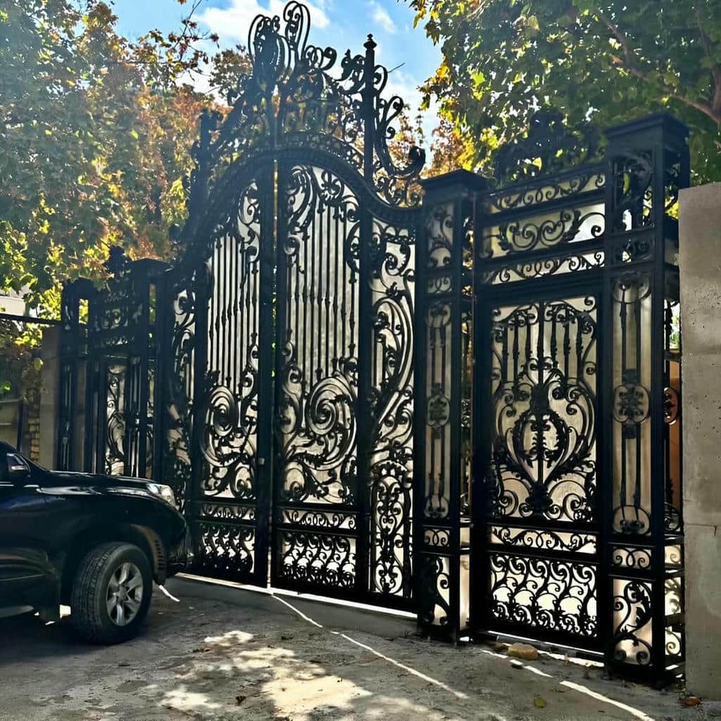 خرید درب فلزی دو لنگه پارکینگ متناسب با دهانه در ساری خرید درب فلزی دو لنگه پارکینگ متناسب با دهانه در ساری