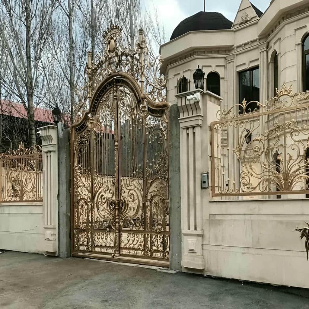 خدمات درب ویلایی باغچه دار ورودی در ساری برای مسیر پیاده خدمات درب ویلایی باغچه دار ورودی در ساری برای مسیر پیاده