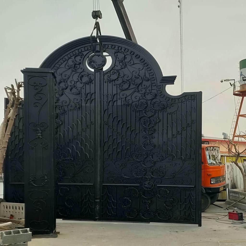 ساخت درب حیاط ورق پانچ مستطیلی در ساری