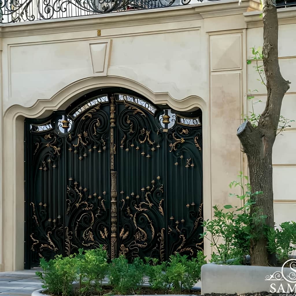 قیمت درب حیاط فلزی دو لنگه با طرح هندسی در ساری قیمت درب حیاط فلزی دو لنگه با طرح هندسی در ساری