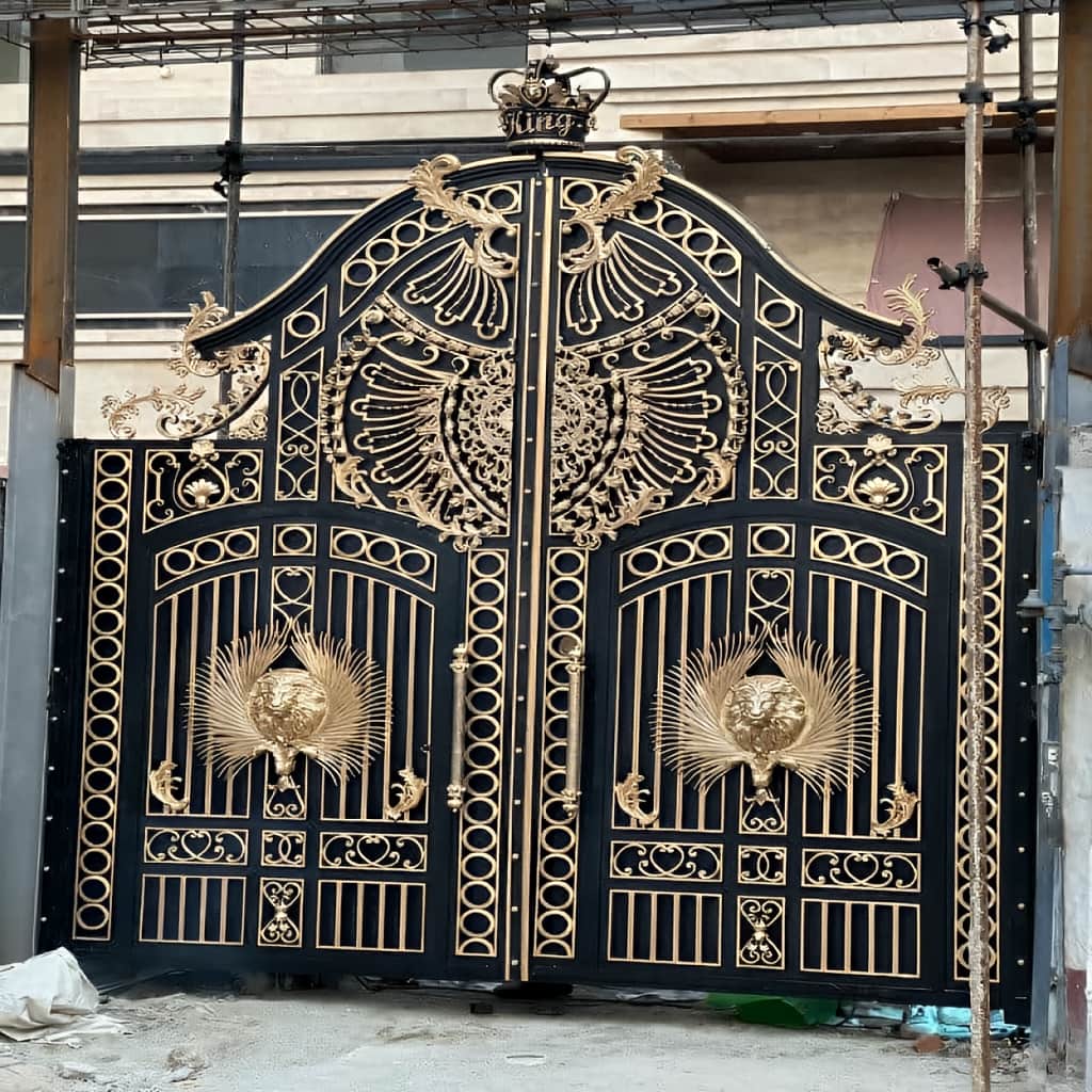 درب ویلایی پارکینگ دو لنگه در ساری با طراحی مینیمال