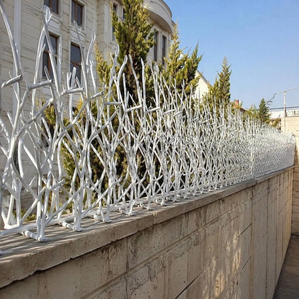 اجرای حفاظ دیوار ویلا نمای سنگی با تراکم مناسب در ساری