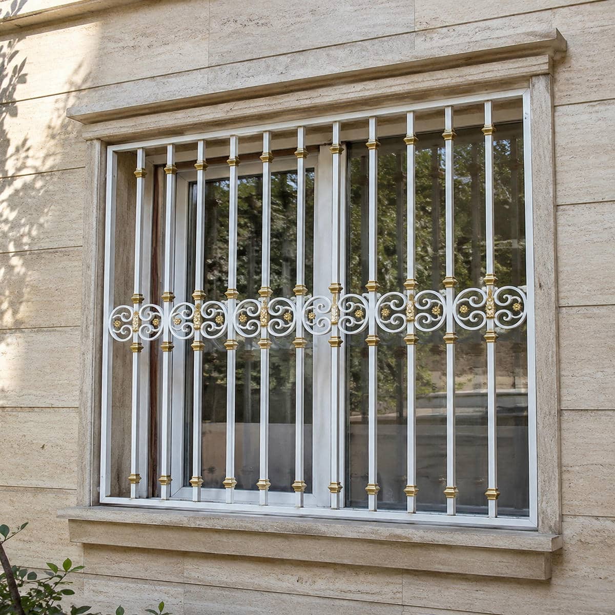 7 طرح حفاظ پنجره سفید طلایی نمای سنگ در ساری