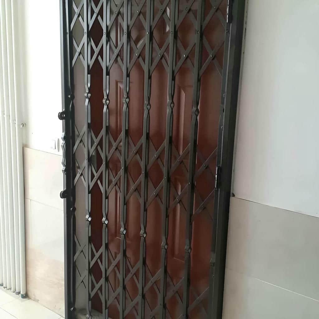 حفاظ کشویی آپارتمان با طراحی مدرن حفاظ کشویی آپارتمان با طراحی مدرن