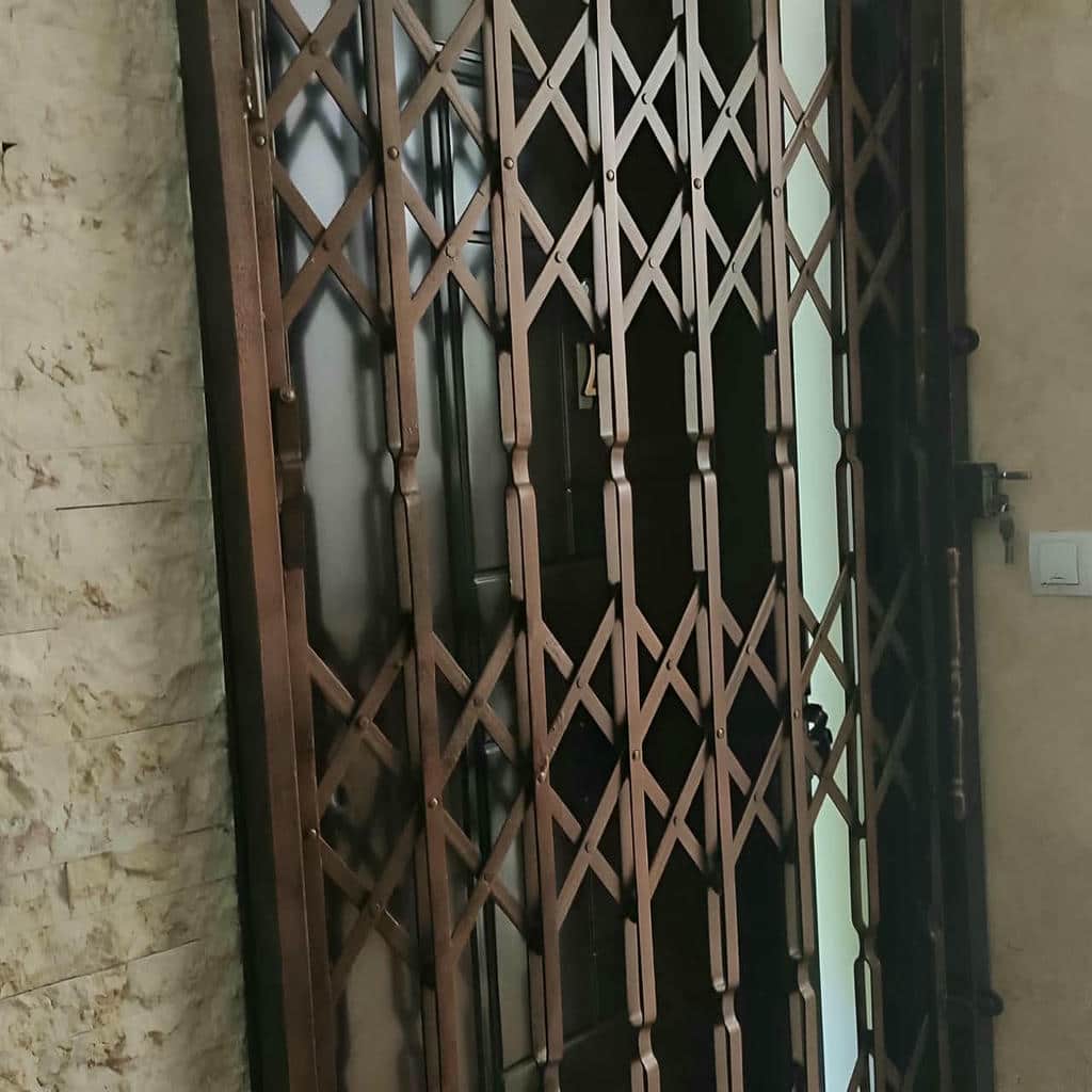 حفاظ کشویی فلزی رنگ شده حفاظ کشویی فلزی رنگ شده