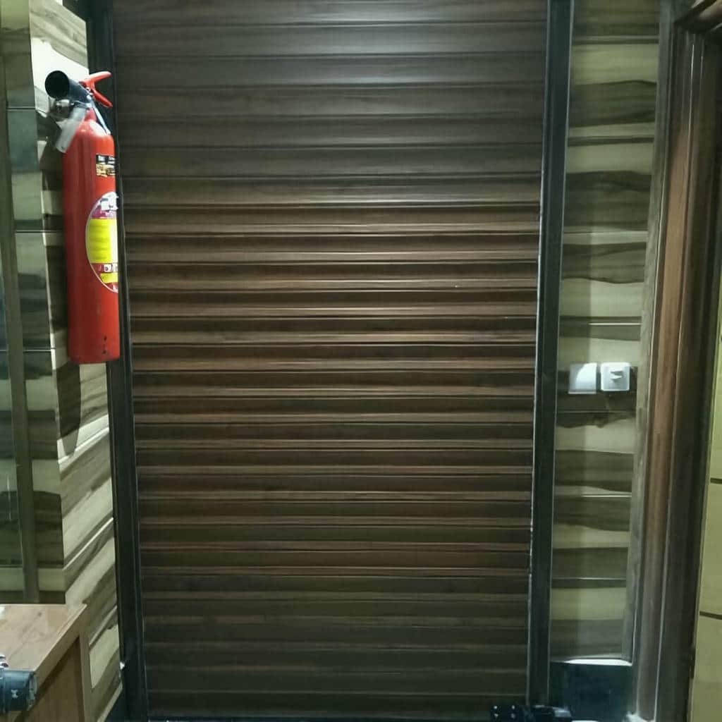 کرکره برقی ساری مدل ریموت دار پارکینگ