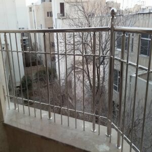 نرده بالکن ویلایی مدرن در ساری با طراحی مینیمال