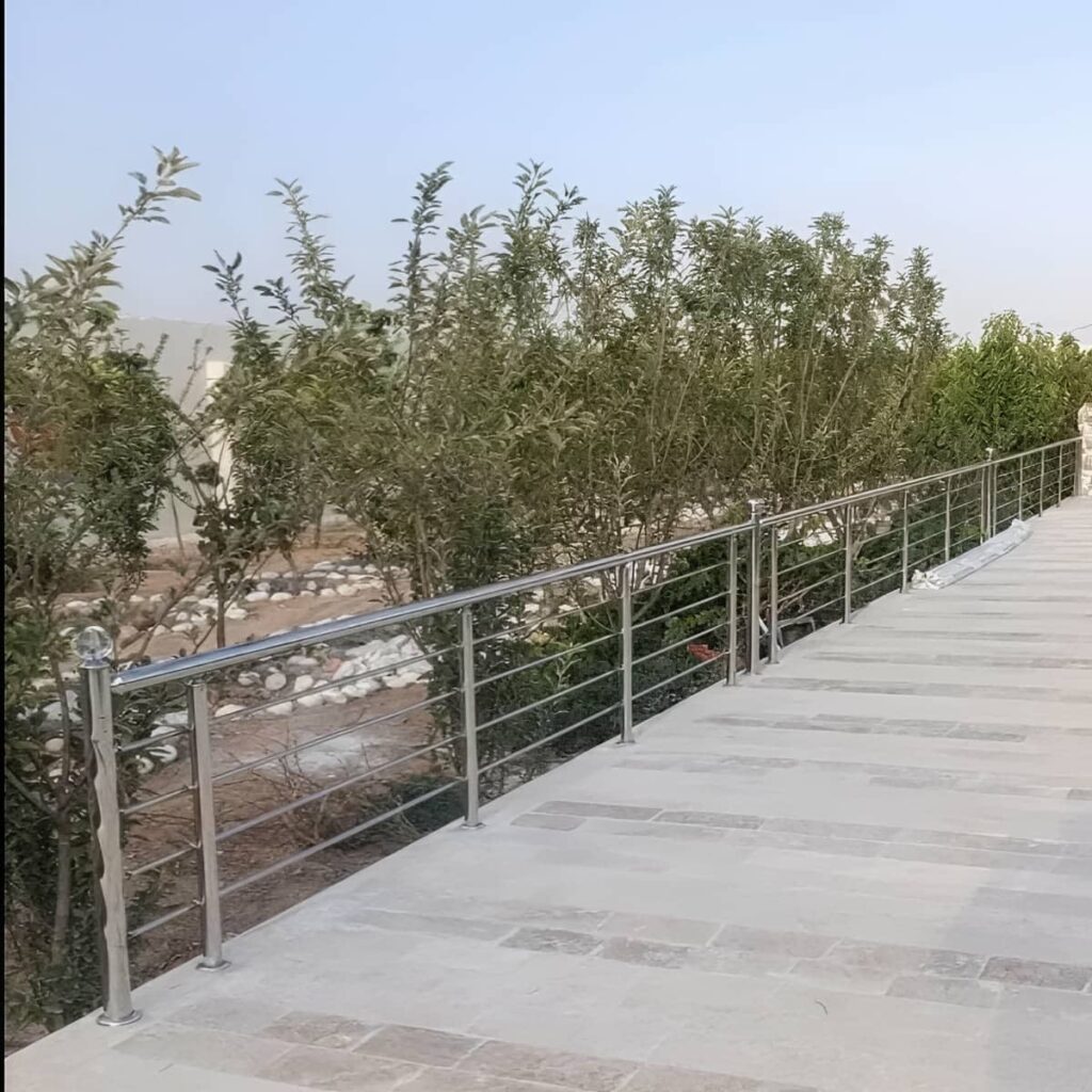 حفاظ تراس فلزی با پوشش مقاوم