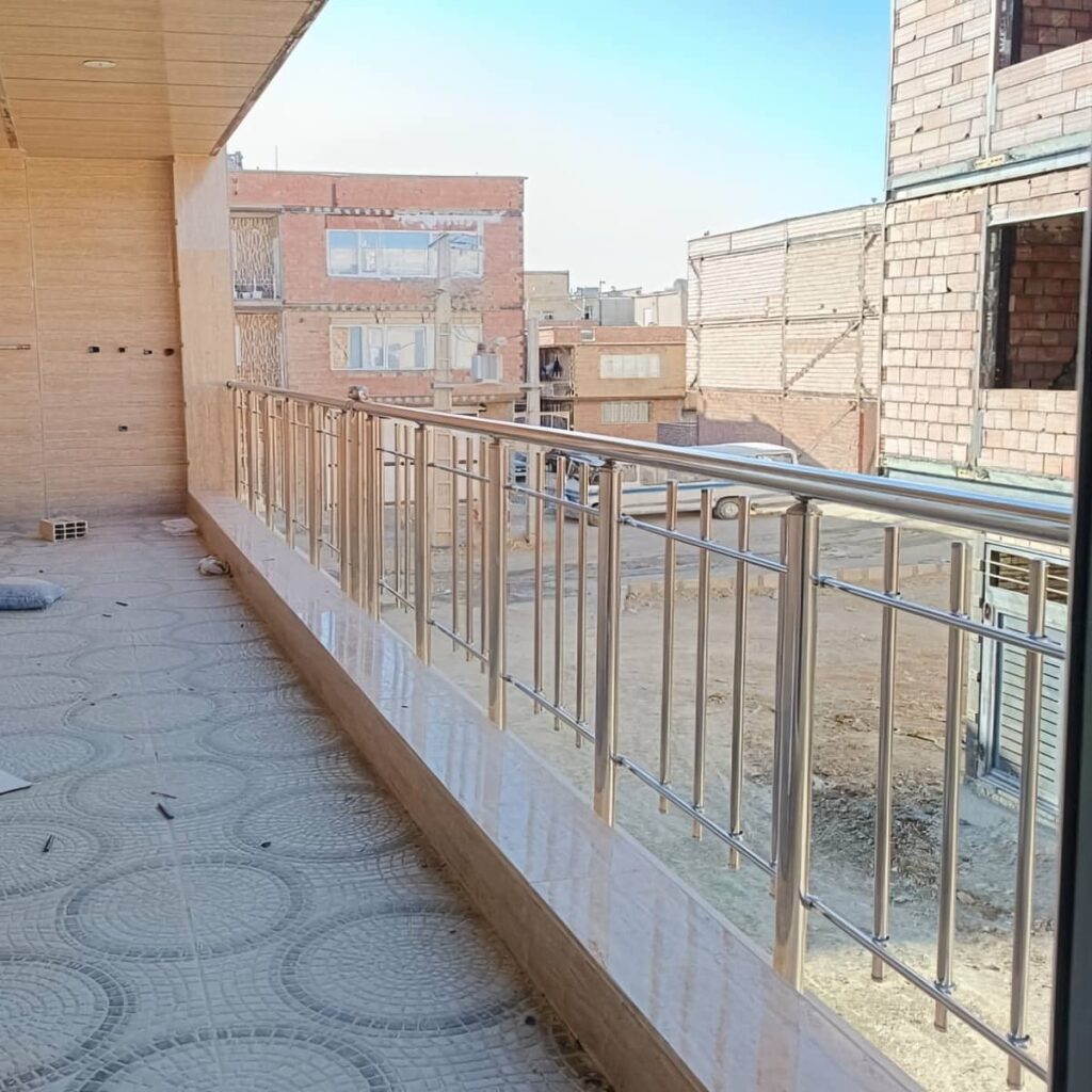 جان پناه تراس شیشه ای ساری جان پناه تراس شیشه ای ساری