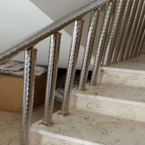 نرده استیل راه پله ساری با پایه براق
