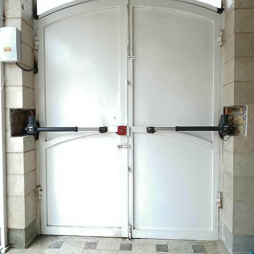 جک پارکینگی ریلی برای ورودی ساختمان